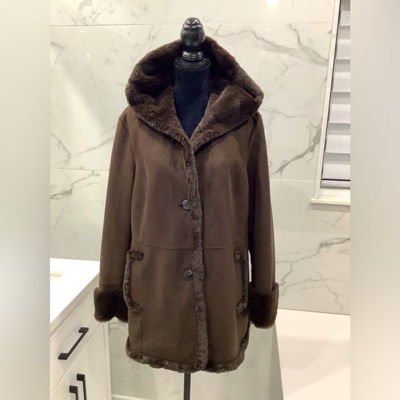 FLASH SALE‼️Soft faux suede coat LIKE NEW🥀 - Picture 1 of 12